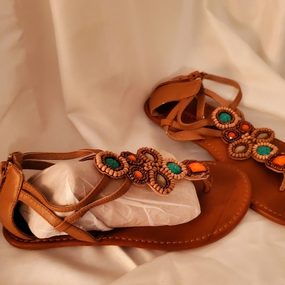 Unionbay Jeweled Sandals, Tan, Girls Size 4, EUC - Picture 6 of 12